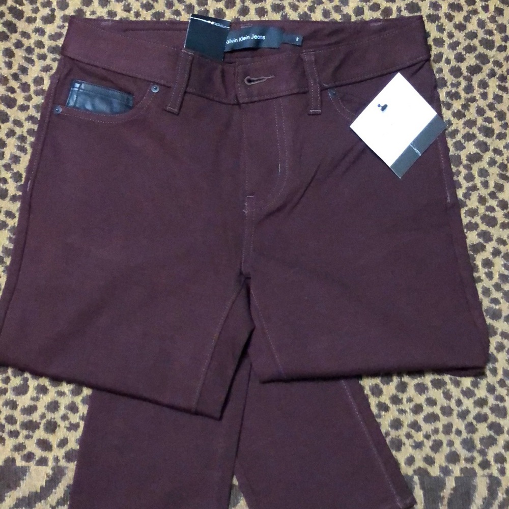 Calvin Klein Jeans, size 2, Color is Merlot